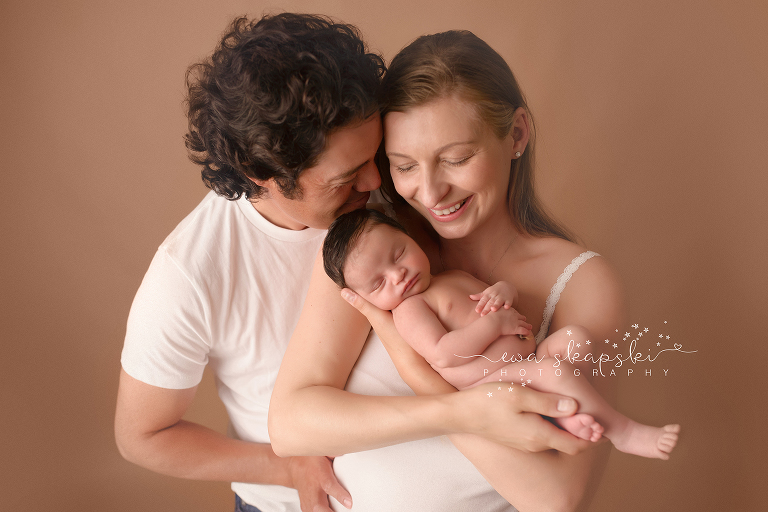 Long Island Newborn Photographer | Ewa Skapski Photography | www.ewaskapskiphotography.com