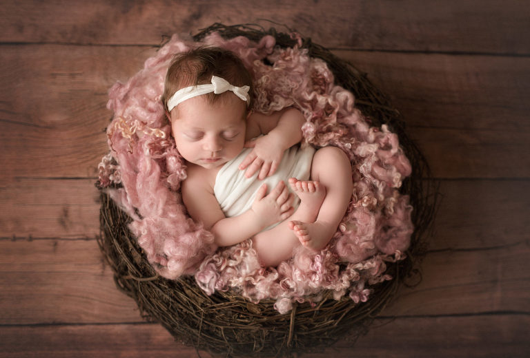 Long Island Newborn Photographer | Ewa Skapski Photography | www.ewaskapskiphotography.com
