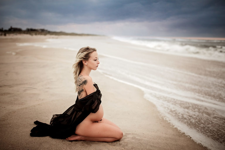 Long Island Maternity Photographer | Ewa Skapski Photography | www.ewaskapskiphotography.com