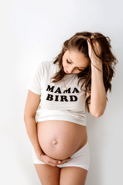 Maternity photos of 7 months pregnant mama