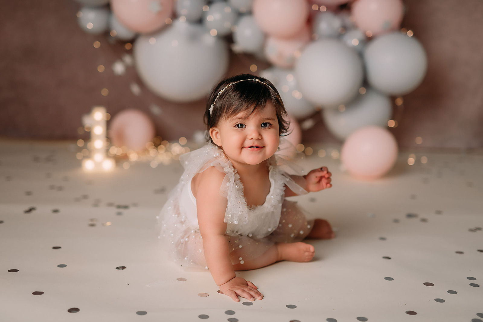 first birthday cake smash session long island photographer